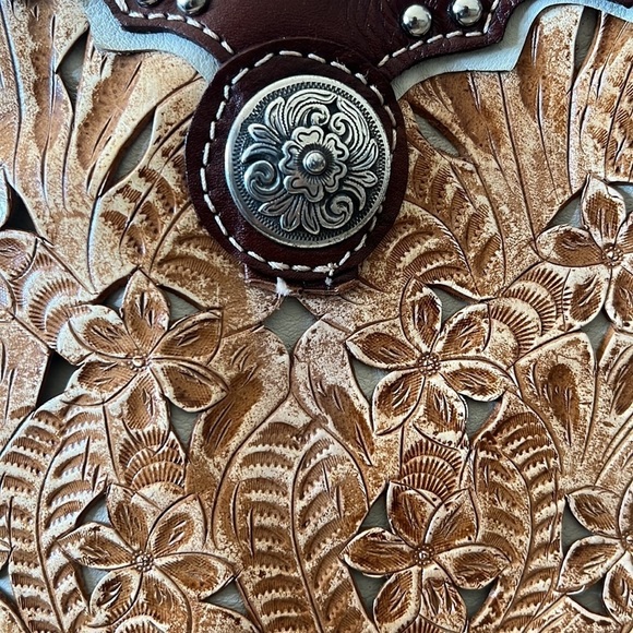 American West Studded Handbag - Picture 11 of 11